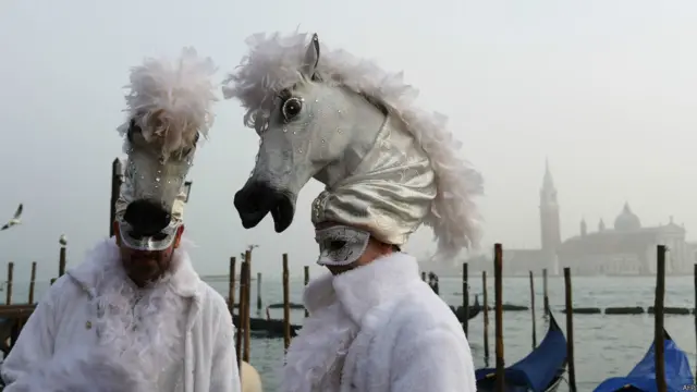 Peserta 'berkepala kuda'