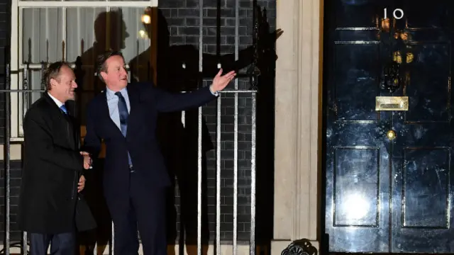 Tusk və Cameron Londonda Britaniya baş nazirinin iqamətgahında şam yeməyi zamanı görüşüblər