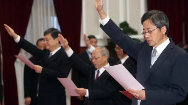 Tân nội các Dân Tiến Đảng tuyên thệ nhậm chức, đánh dấu thay đổi sau 8 năm Quốc Dân Đảng cầm quyền ở Đài Loan