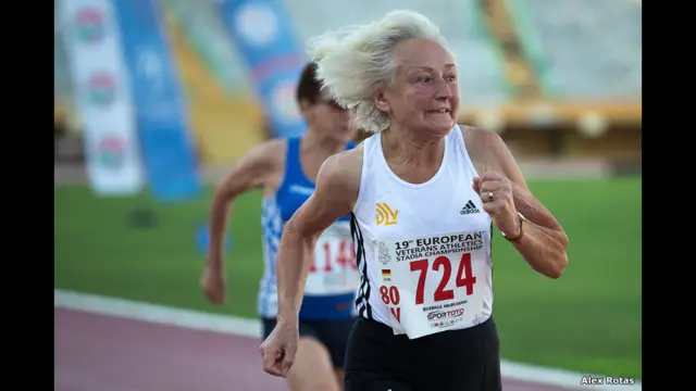 Hildegund Buerkle qaçan zaman. foto Alex Rotas