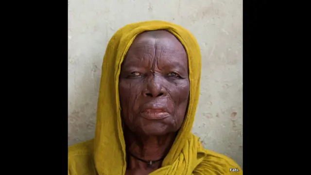 Yaşlı qadın, Maiduguri, Nigeriya, foto müəllifi Fati.