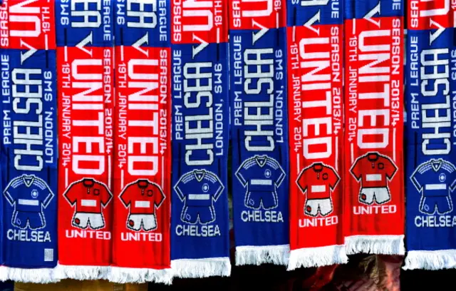 伦敦待售的足球围巾（图片来源： Getty ）
