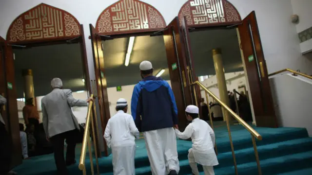 Мечеть, Британия