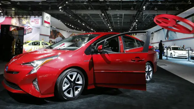 美国底特律车展上展出的丰田普锐斯汽车（12/1/2016）