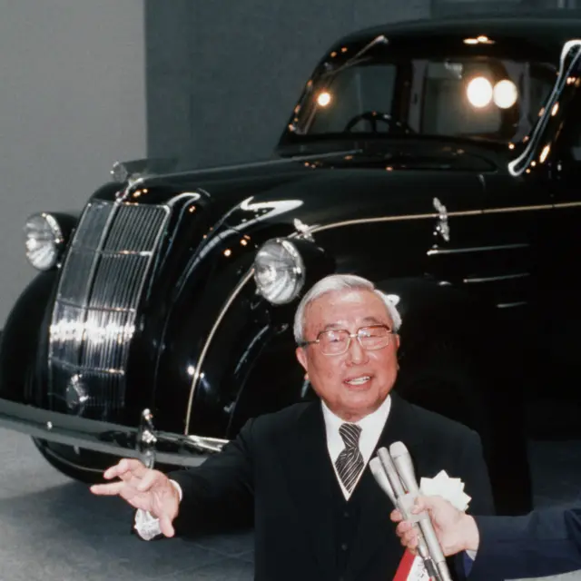 已故丰田汽车主席丰田英二主持爱知县长久手市丰田博物馆开幕仪式（14/4/1989）