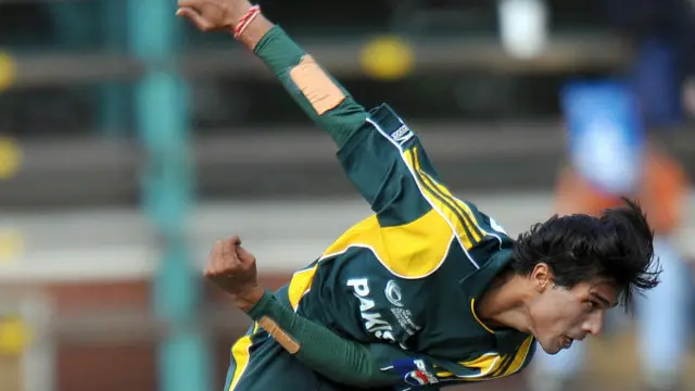 محمد عامر ایک مشکل دور اور وقت سے گزرگئے ہیں۔ انگلینڈ کے دورے میں انھیں تنقید یا سخت ردعمل کا سامنا ہوسکتا ہے: مصباح الحق