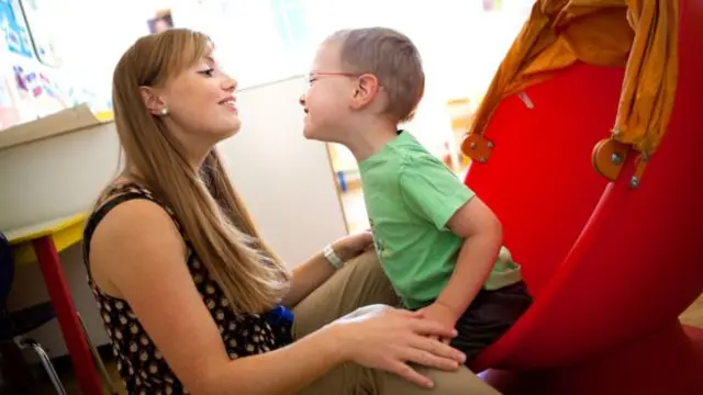 Sanılanın aksine otizmli insanların hepsi duygusal ya da sosyal sorunlar yaşamaz.