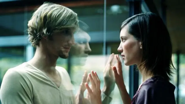 Hiçbir duygu hissetmeyen insanlar başkalarının davranışlarına anlam vermede de sorun yaşar.