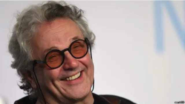 وصف منظمو مهرجان كان ميلر بالمخرج "الرائي"