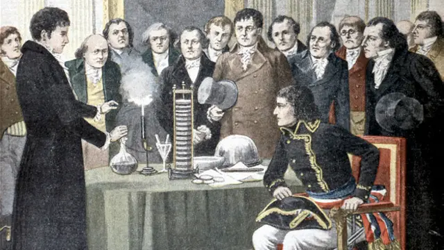 Volta mostrándole su "órgano artificial de electricidad" a Napoleón.