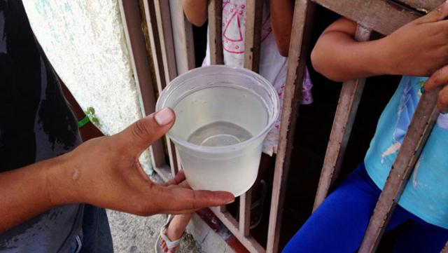 Agua amarillenta en Venezuela