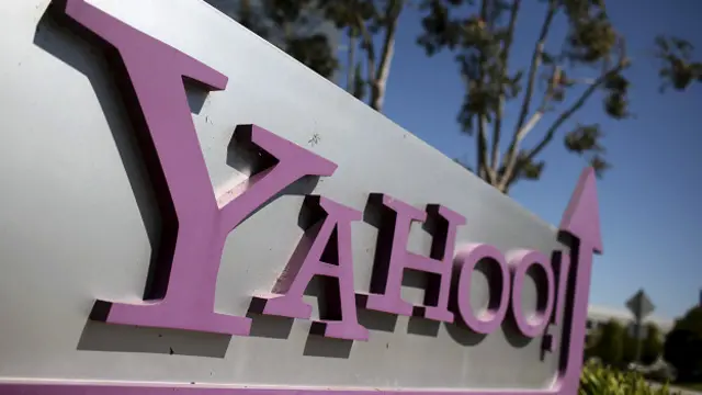 雅虎在1994年由台湾出生的杨致远与大卫·费罗一同创造,曾经是互联网门户网站第一品牌。