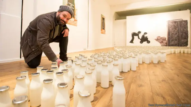 İbrahim Fahri, Suriye’de iki arkadaşının savaşta öldüğünü söylüyor.