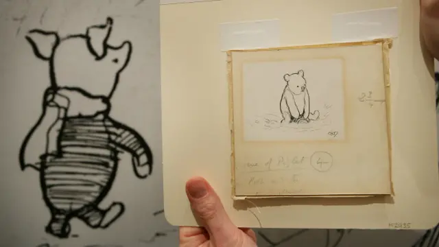 winnie the pooh y piglet alejándose