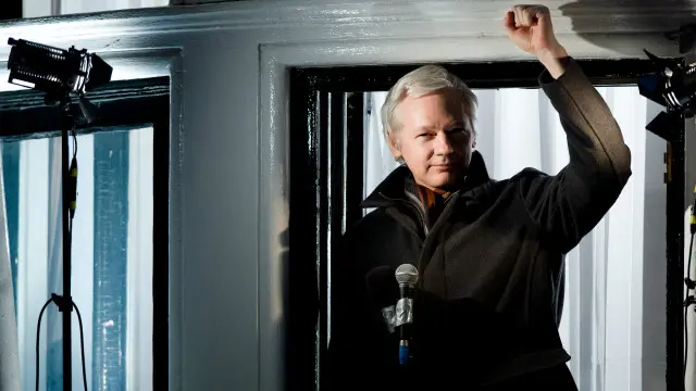 أسانج يقول إن العيش في مساحة 30 مترا مربعا في السفارة أثر في صحته الجسمانية والنفسية