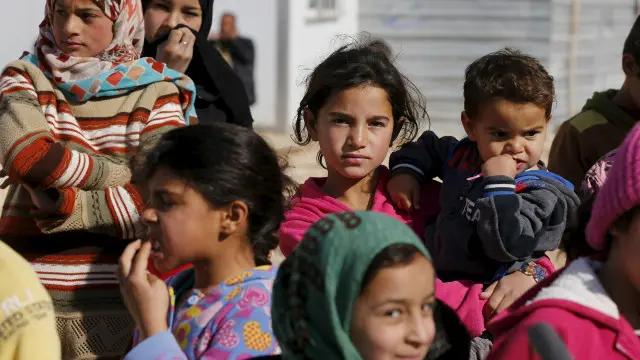 ترک وزیراعظم احمد داؤدوغلو کا کہنا ہے شامی پنا گزینوں کی تعداد 70 ہزار کے قریب ہوسکتی ہے 