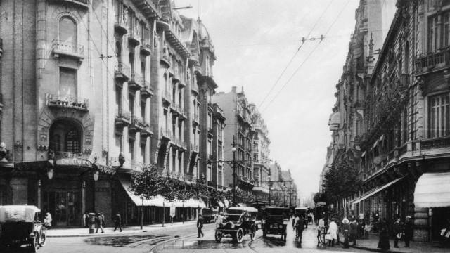 Una calle de Buenos Aires de 1925.