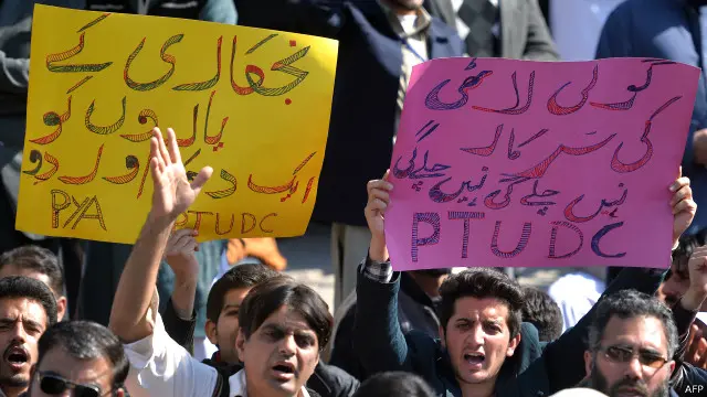 گذشتہ ماہ حکومتی اقدامات کے خلاف احتجاجی تحریک چلا کر فضائی کمپنی کے آپریشن کئی دن تک مفلوج کر دیے تھے