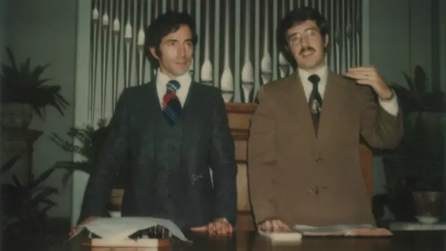 С пастором Джоэлем в баптистской церкви