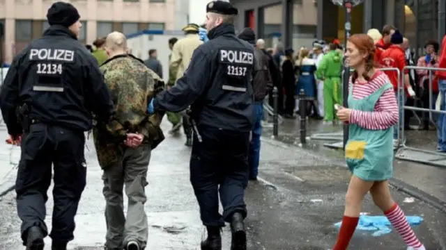 يعتقد أن الاقبال على الكرنفال أقل هذا العام من المعتاد