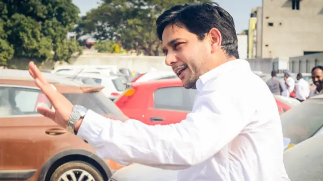 Gautam cree que muchos buscan y encuentran en las subastas el auto de sus vidas.