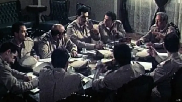 رأى مؤلف فيلم "جمال عبد الناصر" أن محمد نجيب كان منحازا لإقامة دولة ديمقراطية بعد ثورة يوليو/ تموز