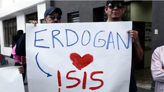 متظاهرون في كيتو عاصمة اكوادور يحتجون على زيارة اردوغان