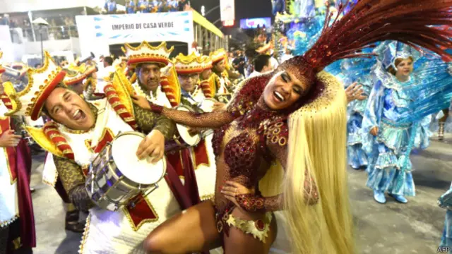 برازیل بھر میں کارنیوال کی تقریبات بدھ کی صبح تک جاری رہیں گی