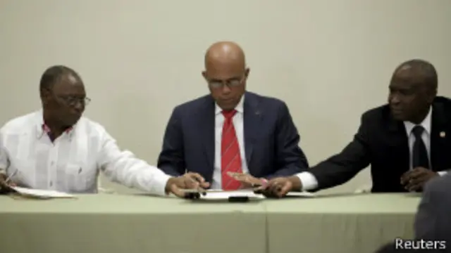 El sábado pasado el Congreso suscribió un acuerdo para un gobierno de transición.