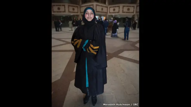 18 سالہ نور خود کو مستقبل کی وکیل کے طور پر دیکھتی ہیں اور کہتی ہیں: میں خواتین کے خلاف تشدد کا خاتمہ چاہتی ہوں۔ میں چاہتی ہوں کہ خواتین اپنے سماج کے لیے فیصلے لیں اور اپنی رائے بے خوف ہوکر ظاہر کریں۔