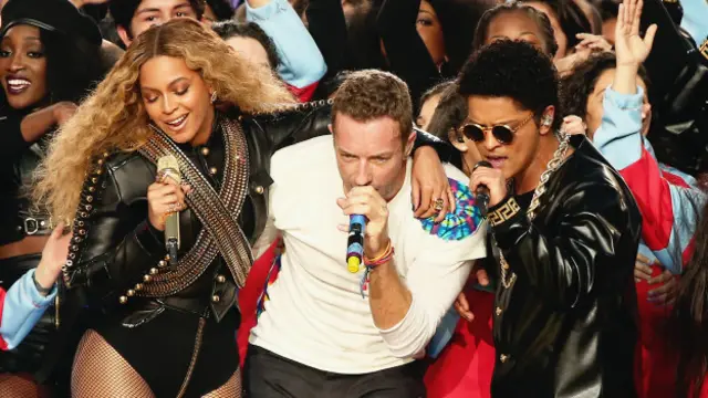 Beyoncé, Martin, Mars