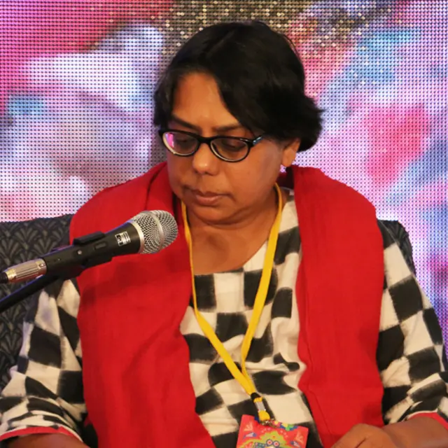 بھارت سے تعلق رکھنے والی انسانی حقوق کی کارکن رُوچیرا گُپتا نے خواتین پر ہونے والے جنسی تشدد پر بات کی۔ رُوچیرا گٌپتا بھارت میں انسانی سمگلنگ کے خلاف کام کرتی ہیں۔ (تصاویر نخبت ملک)