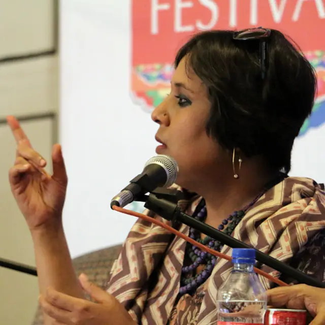 بھارت کی نامور ٹی وی اینکر اور صحافی برکھا دت سے سب سے زیادہ کیا جانے والا سوال پاکستان اور بھارت کے عوام کے لیے ویزے میں نرمی سے متعلق رہا۔ جس کے جواب میں انھوں نے بھی دونوں حکومتوں سے درخواست کی کہ وہ لوگوں کو آپس میں ملنے دیں۔