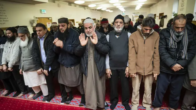 Masjid di Glasgow, Skotlandia pada hari Kunjungan ke Masjid