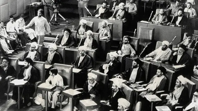 نشست اولین دوره خبرگان رهبری