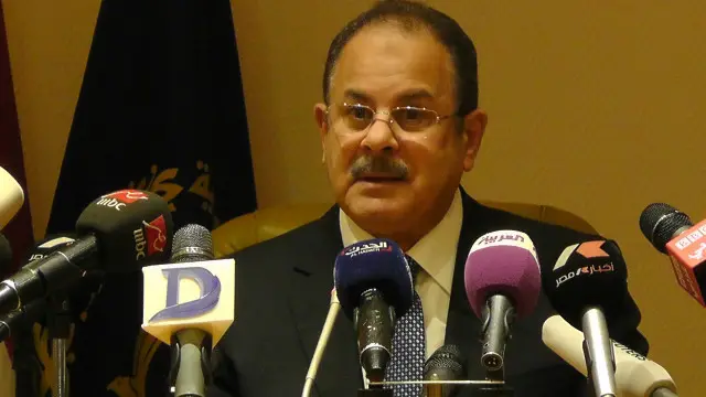 أعرب الوزير عن انزعاجه مما وصفة بشائعات وافتراضات لا تستند إلى معلومات أو دليل.