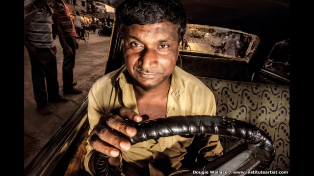 ڈوگی ویلیس، انسٹیٹیوٹ فرام روڈ والا