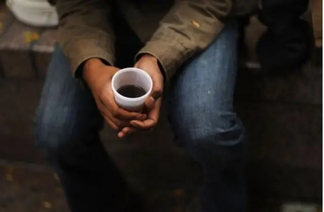 萨里大学的研究人员发现,喝咖啡的人在夜间往往更难入睡