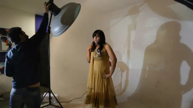 ट्रॉसजेंडर मॉडल 