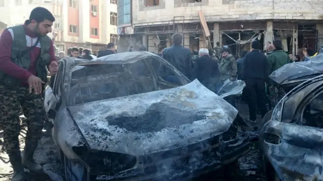 Suriye'nin başkenti Şam'da geçen ay Şiilerin en önemli türbesi olarak kabul edilen Seyyide Zeynep türbesine bombalı saldırı düzenlenmiş ve 71 kişi ölmüştü