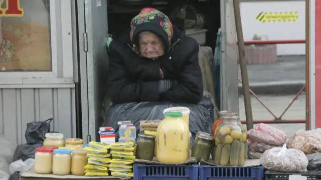 Доки траншу МВФ не буде, гривня може далі падати