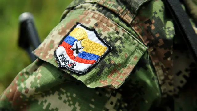 Pada Desember 2014, FARC bersedia melakukan genjata senjata, tetapi kemudian melanggarnya dengan aksi serangan bersenjata yang menewaskan 11 tentara pemerintah.