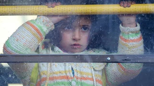 يتزايد عدد الفارين من القتال في حلب