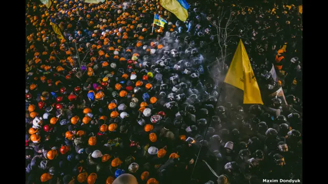 Karya Maxim Dondyuk, juara ketiga.