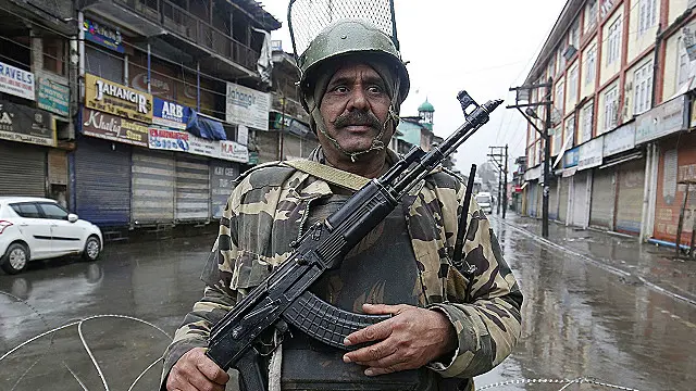 بھارت اور پاکستان کشمیر پر دو جنگیں بھی لڑ چکے ہیں