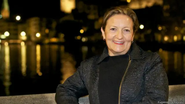 Мірта Заккаро - старша сестра Євгенії. Їй 59 років, розлучена
