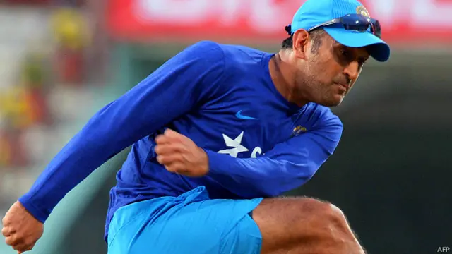 एम एस धोनी