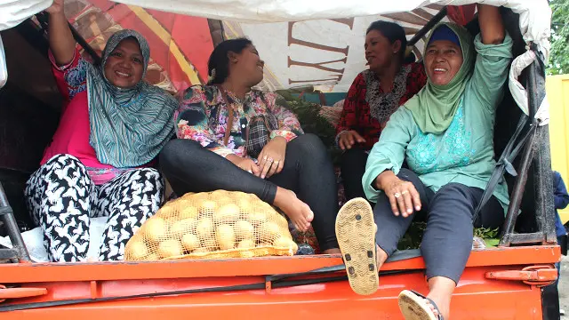 Kenaikan harga bahan pokok 'tidak berpengaruh' pada pembeli.