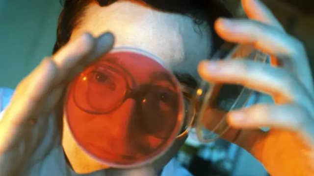 В лаборатории