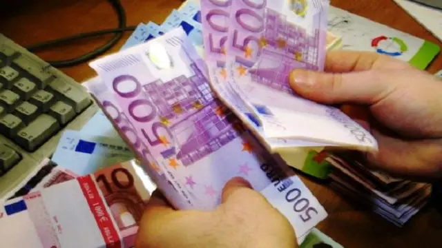 تأثر اليورو سلبا بتصريحات دراغي ليهبط مقابل الدولار الأمريكي